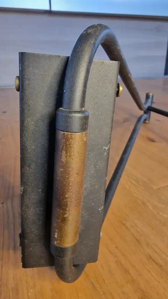 Thumbnail for Bras applique René Mathieu Lunel