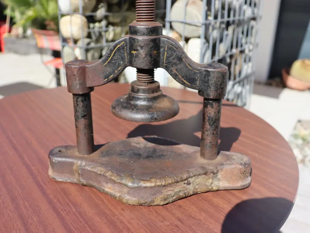 Thumbnail for Presse en fonte