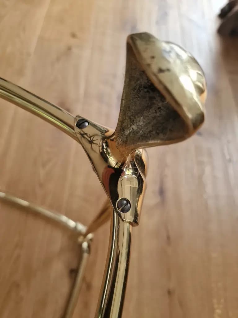 Thumbnail for table appoint laiton