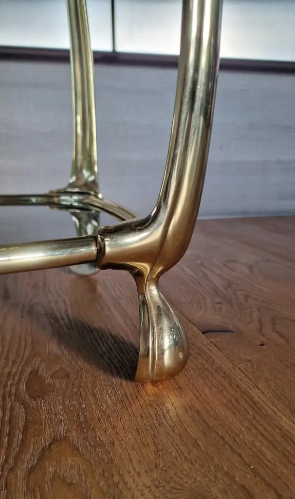 Thumbnail for table appoint laiton