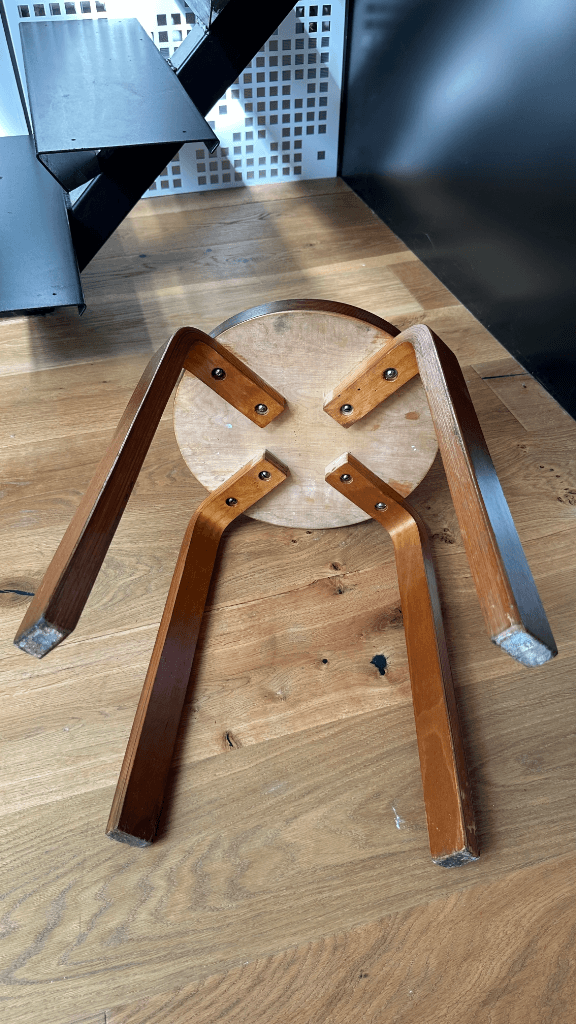 Thumbnail for Tabouret scandinave Alvar Aalto