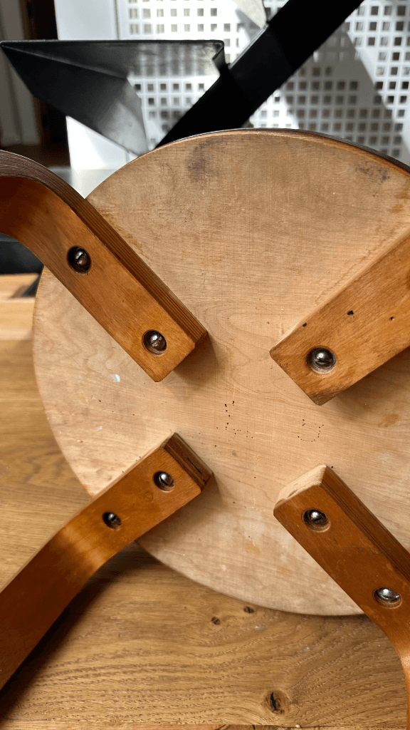 Thumbnail for Tabouret scandinave Alvar Aalto