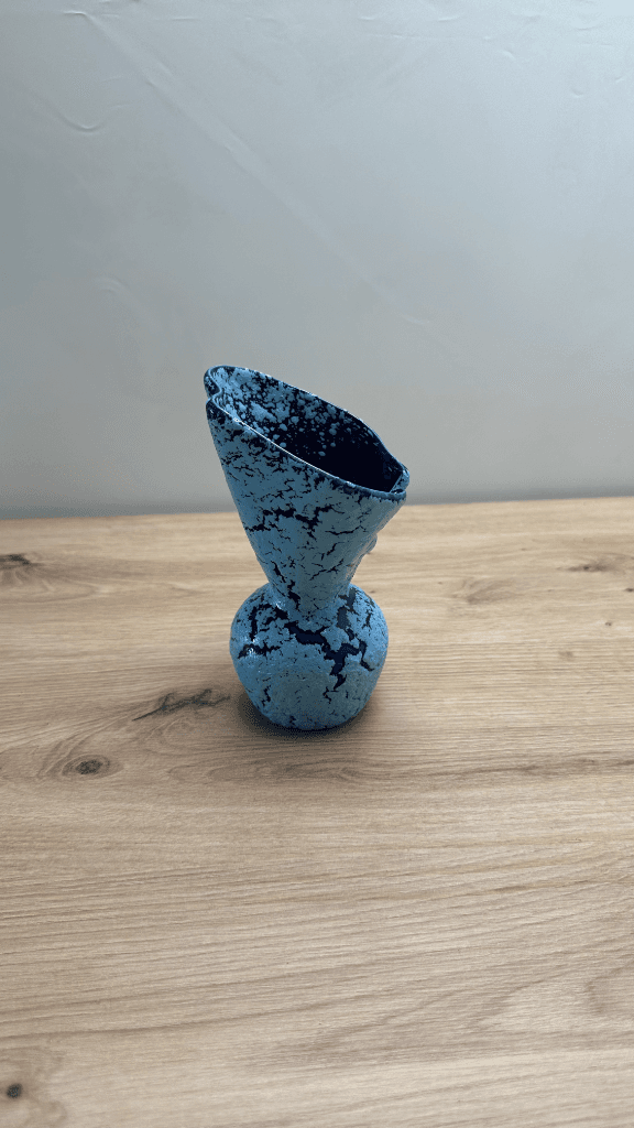 Thumbnail for Vase décoratif en céramique émaillée