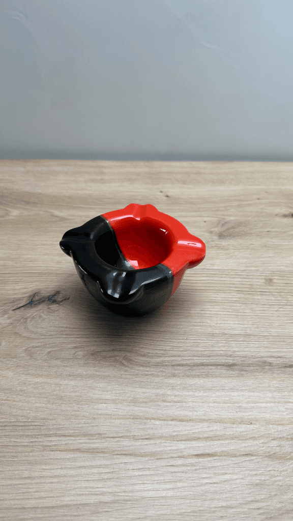 Thumbnail for Cendrier vintage en céramique