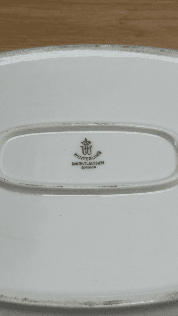 Thumbnail for Grand plat ovale en porcelaine