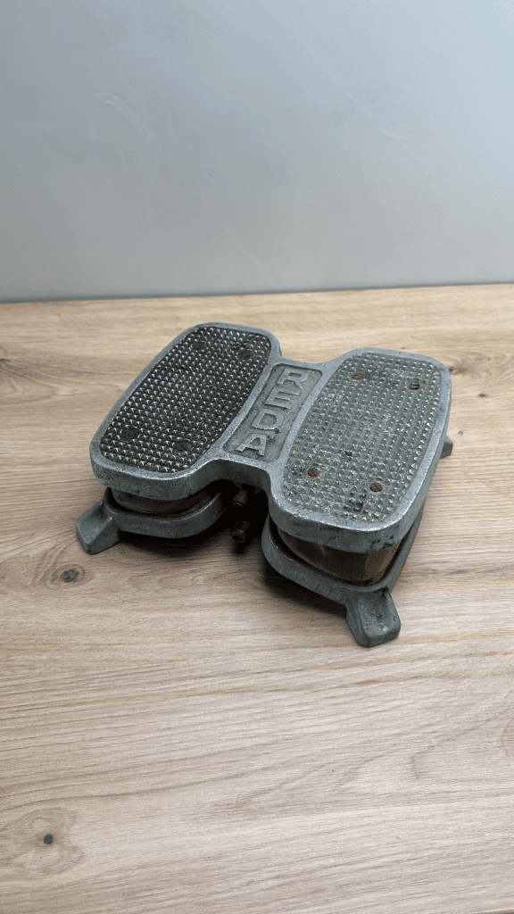 Thumbnail for Soufflet à pied vintage pour bijoutier