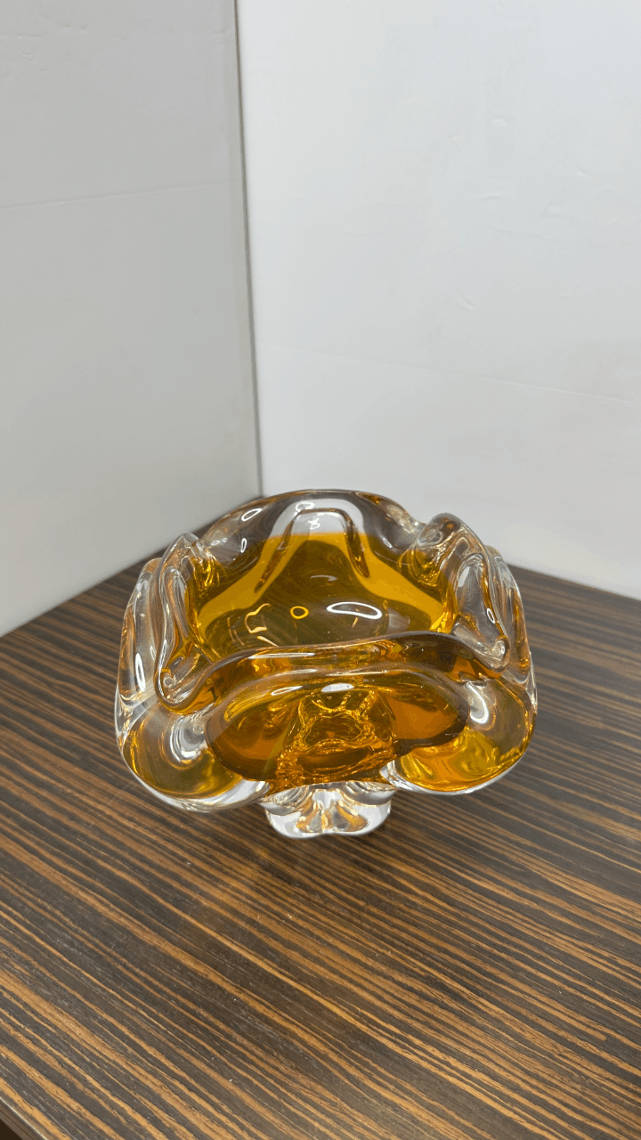 Thumbnail for Cendrier en verre soufflé