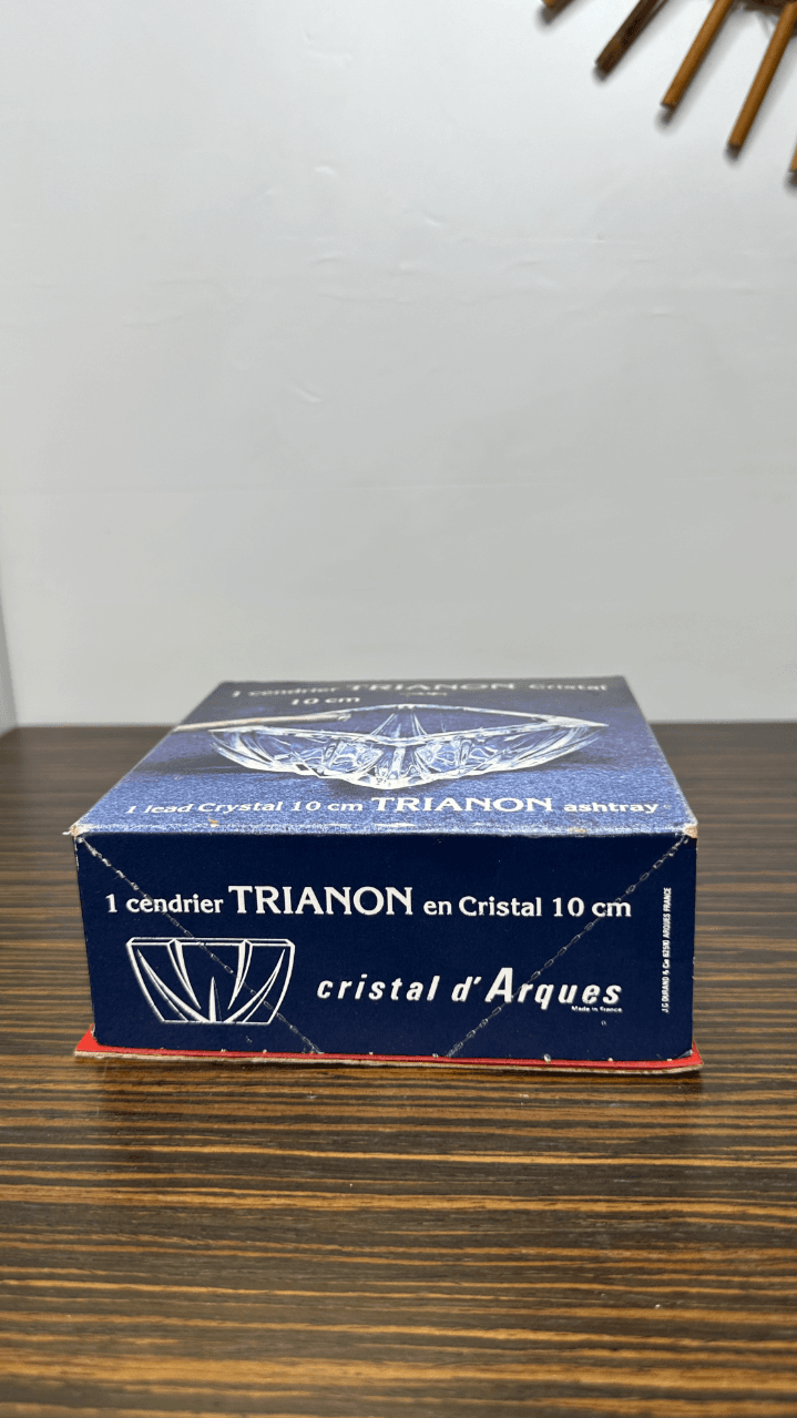 Thumbnail for Cendrier en cristal