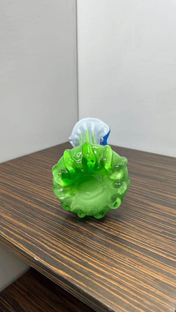 Thumbnail for Vase en verre soufflé