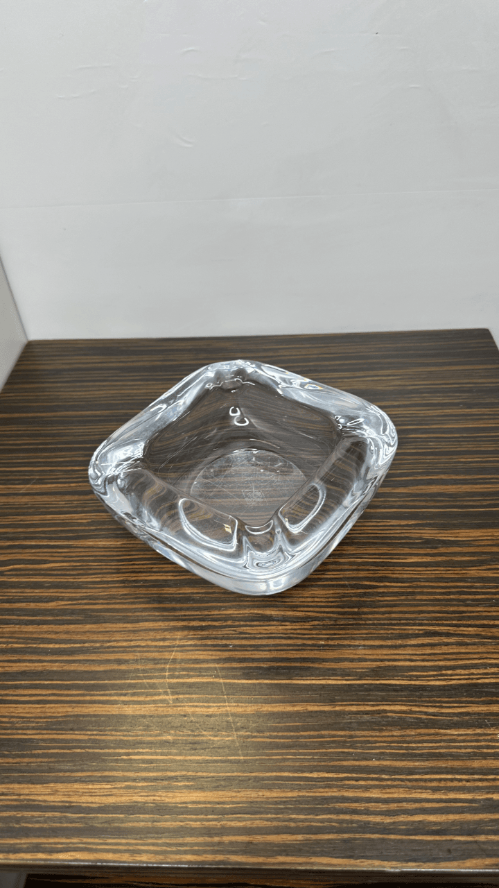 Thumbnail for Cendrier en cristal