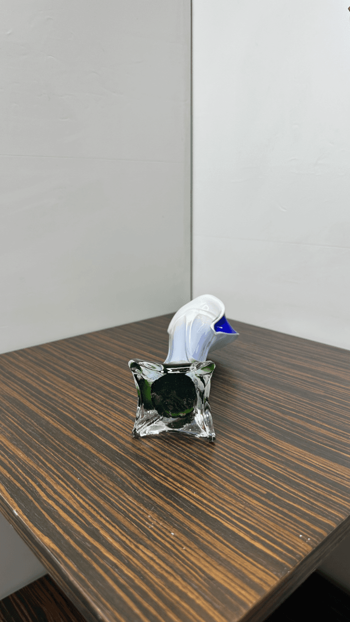 Thumbnail for Vase en verre soufflé