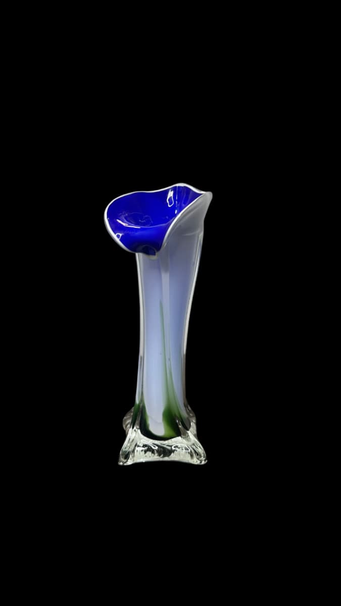 Vase en verre soufflé