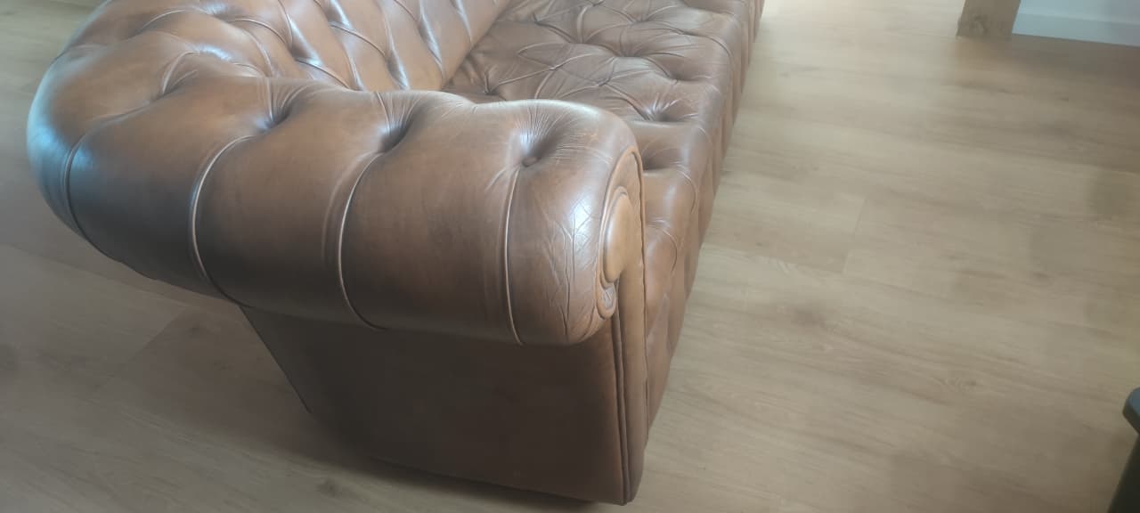 Thumbnail for Canapé Chesterfield