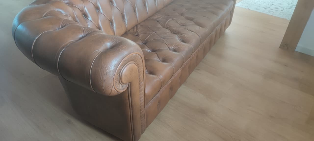 Thumbnail for Canapé Chesterfield